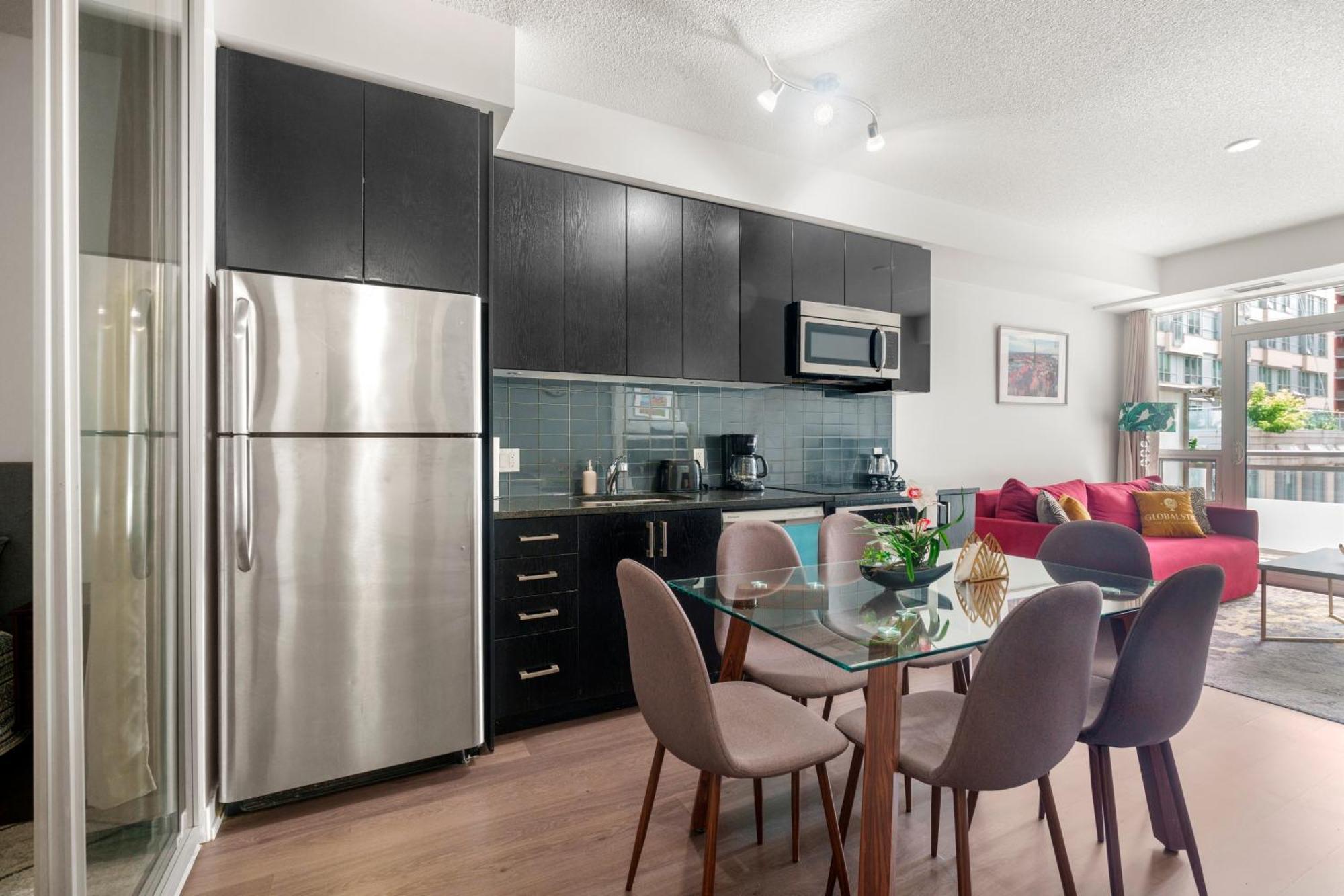 Modern Lillian St Apartments By Globalstay Торонто Экстерьер фото