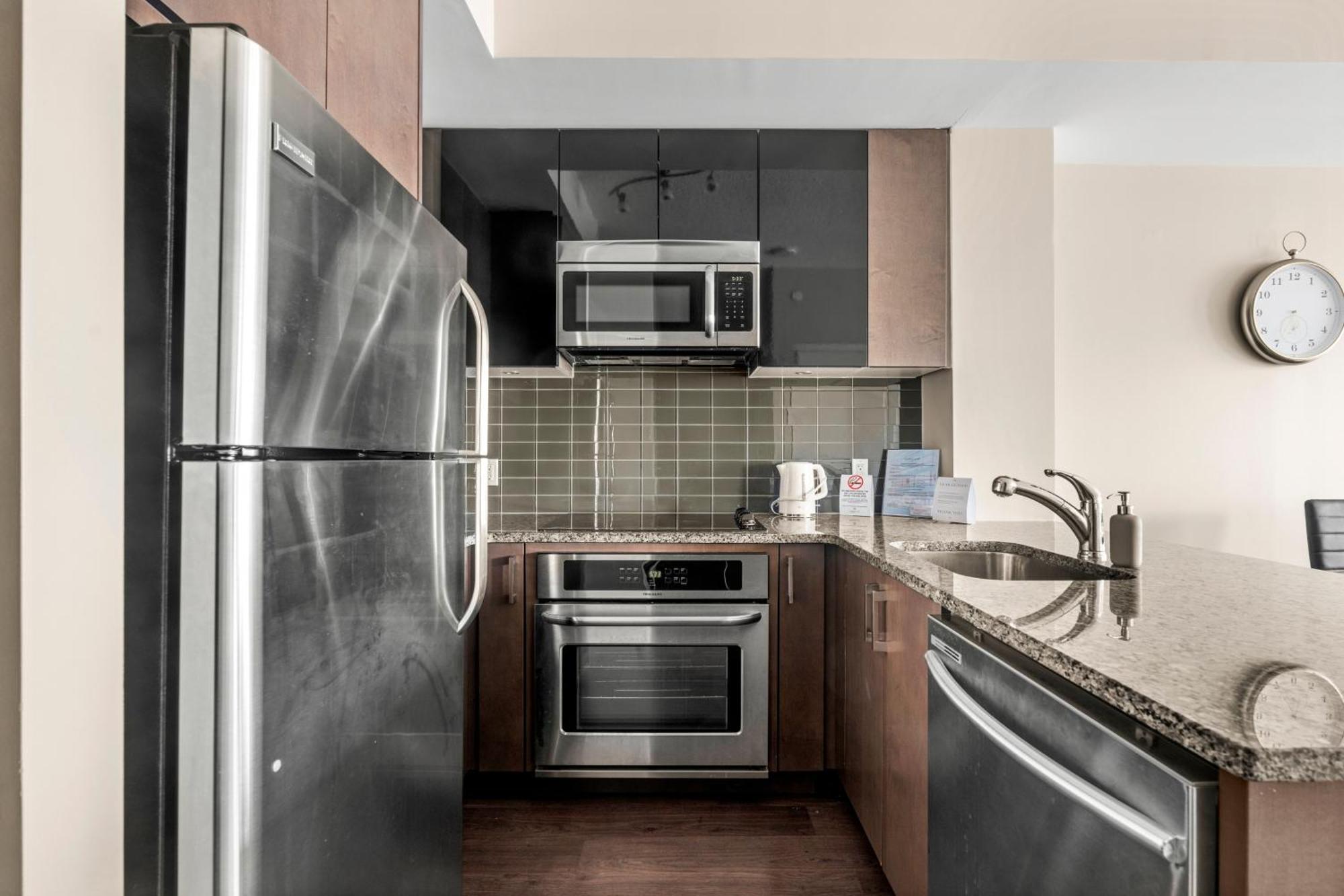 Modern Lillian St Apartments By Globalstay Торонто Экстерьер фото